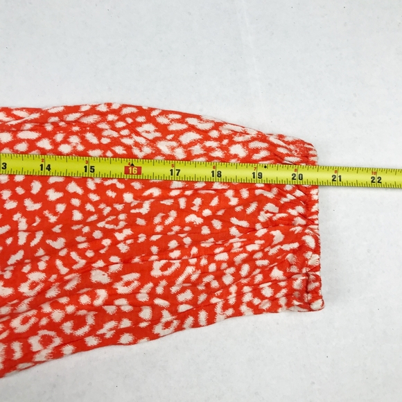 Michael Kors Women's Cheetah Print Bubble … - Picture 4 of 6